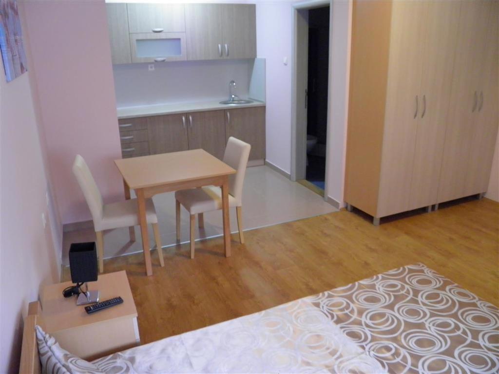 B&B Zmajevo Gnezdo 021 Sremska Kamenica Extérieur photo