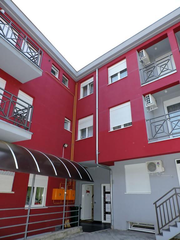 B&B Zmajevo Gnezdo 021 Sremska Kamenica Extérieur photo