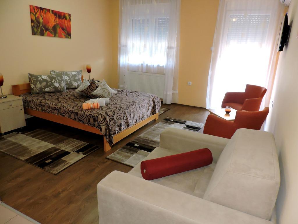 B&B Zmajevo Gnezdo 021 Sremska Kamenica Chambre photo